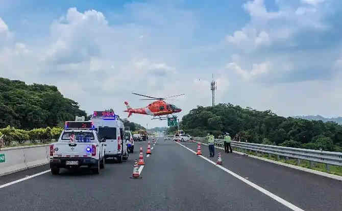 马边高速公路汽车救援案例